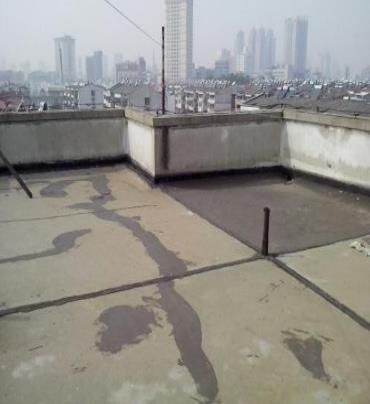 进贤漏水维修 楼顶漏水是什么原因，楼顶漏水维修方法是什么?